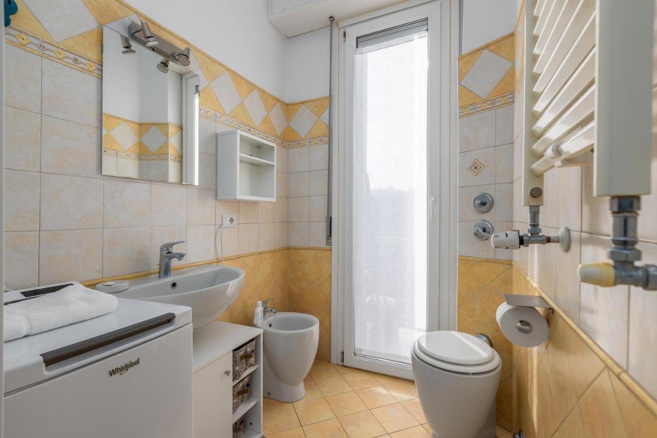 Maiolica Apartment - Free Parking And Great Connection To Linate And Duomo Milão Exterior foto